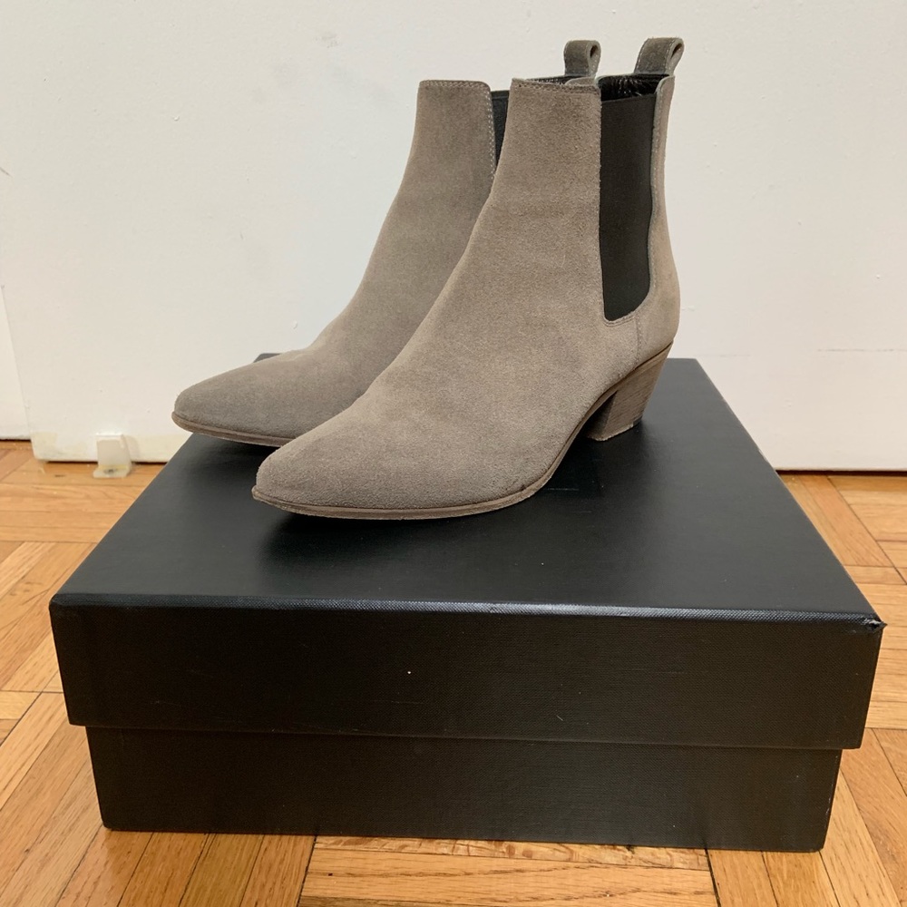 Saint Laurent Suede Chelsea Boots